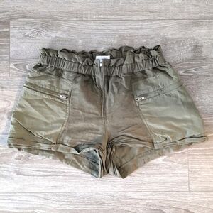 ARITZIA Wilfred Green Linen Blend  Paperbag Waist Shorts Size Medium